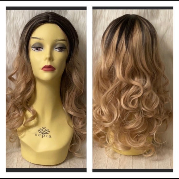 Pleaser Accessories - NWT- PLEASER OMBRÉ BLONG SOFIA WIG